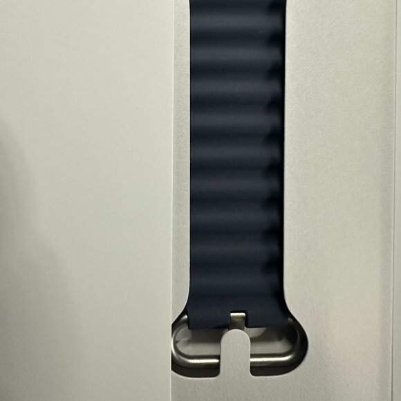 NWT Apple OEM 49MM Navy Ocean Band - Picture 3 of 6